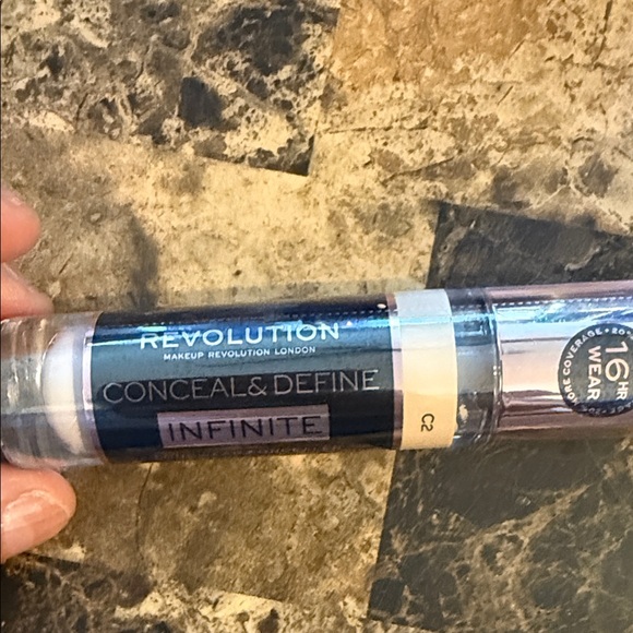 Revolution Infinite Concealer - C-2 - Picture 1 of 5